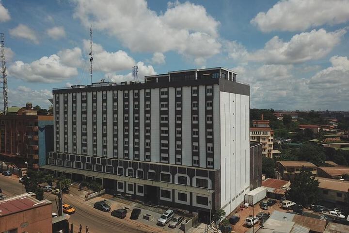 Hotel 70 of 71