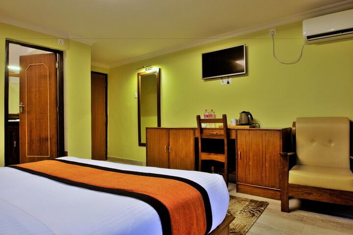 Room 5 of 39