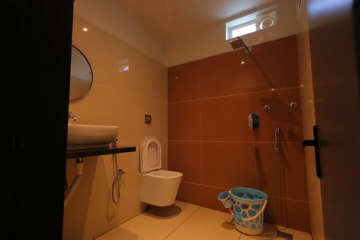Room 35 of 48
