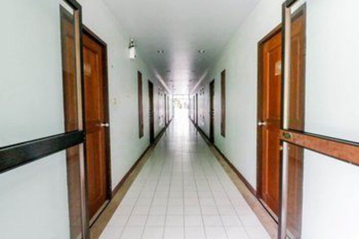 Ballroom/Hall 33 of 57