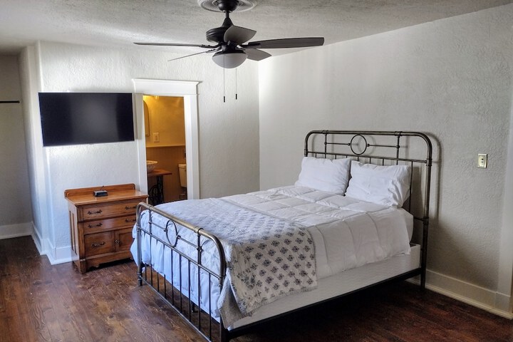 Room 7 of 21