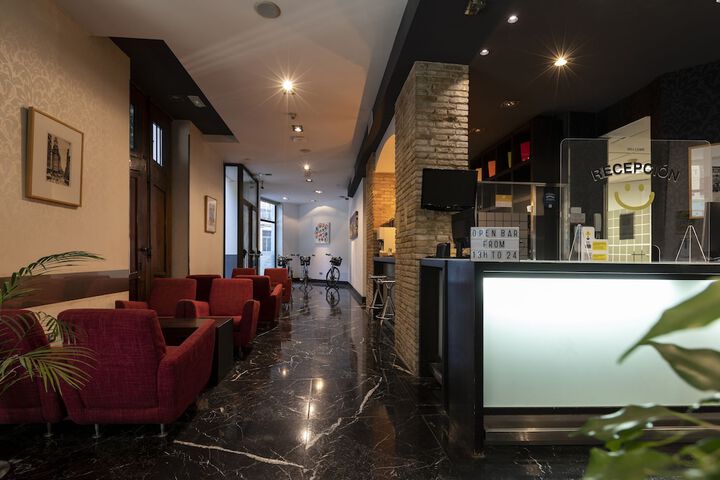 Guest Lobby