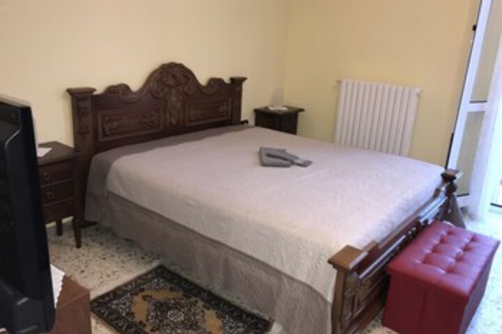 Room 20 of 27