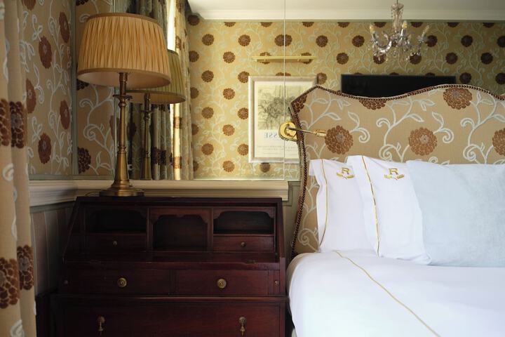 Room 41 of 149