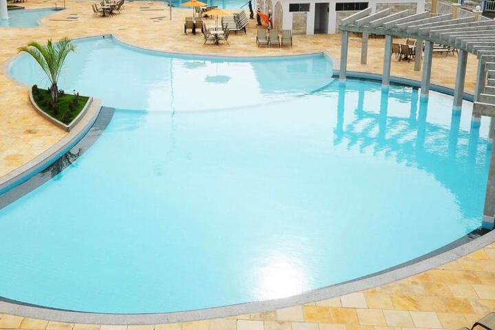 Hotel with Pool