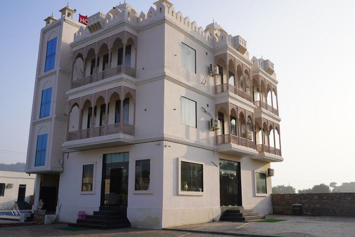 Hotel 64 of 73