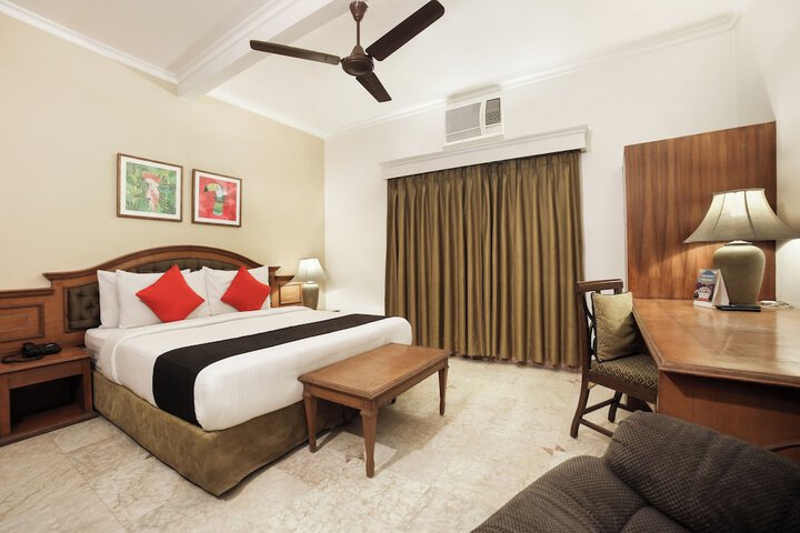 Room 18 of 30
