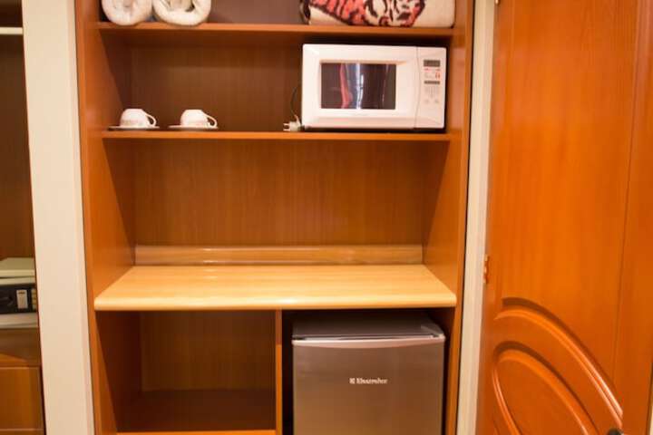 Room 30 of 83