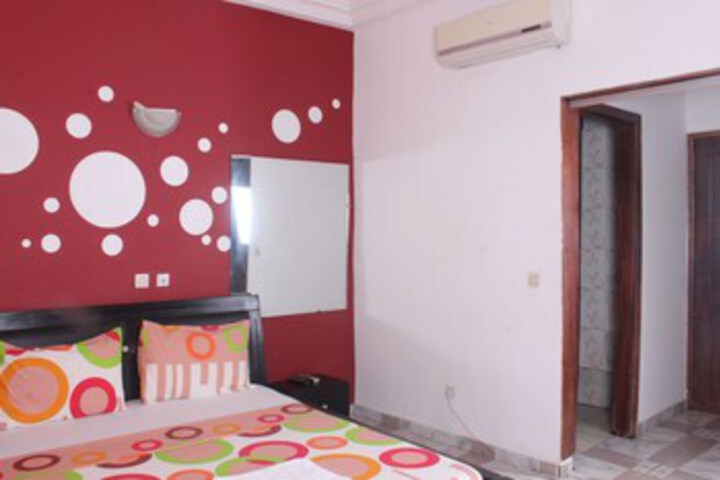 Room 22 of 38