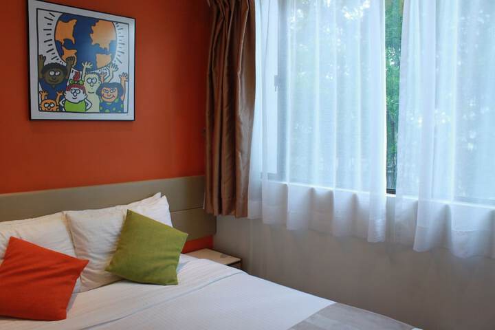 Room 15 of 42