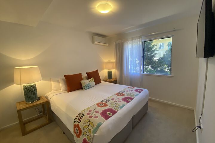 Room 2 of 49