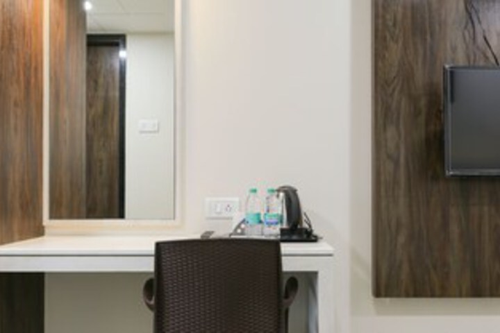 Room 34 of 49