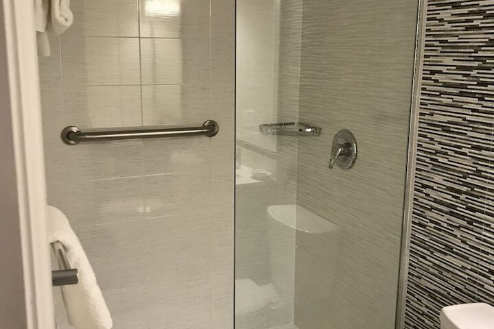 Bathroom shower