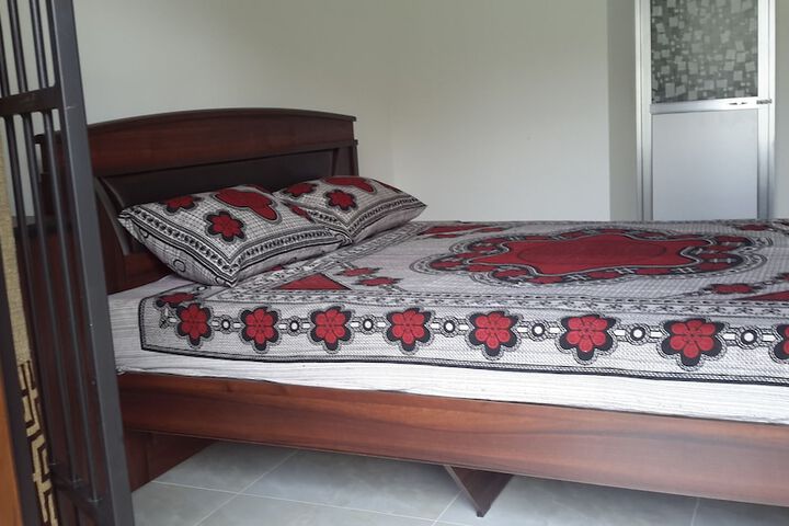 Room 2 of 17