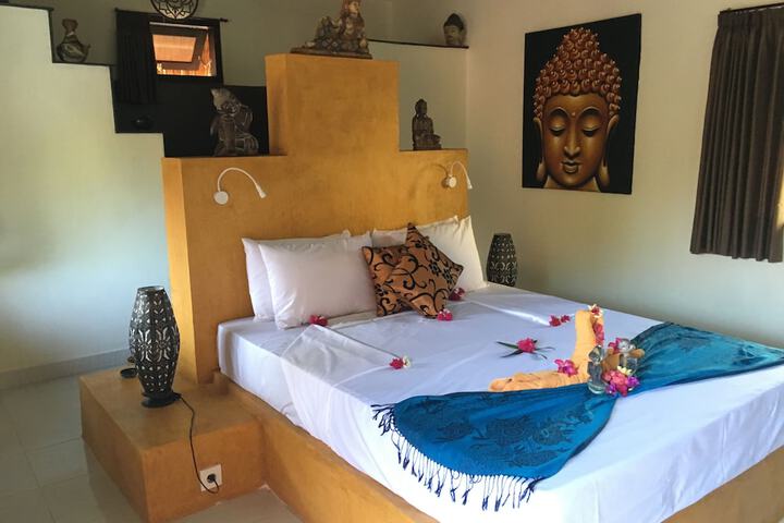 Room 16 of 145