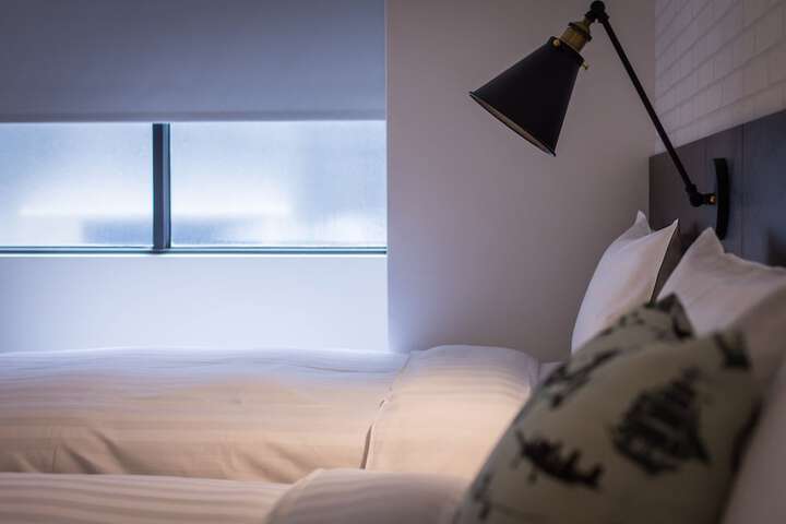 Room 25 of 99