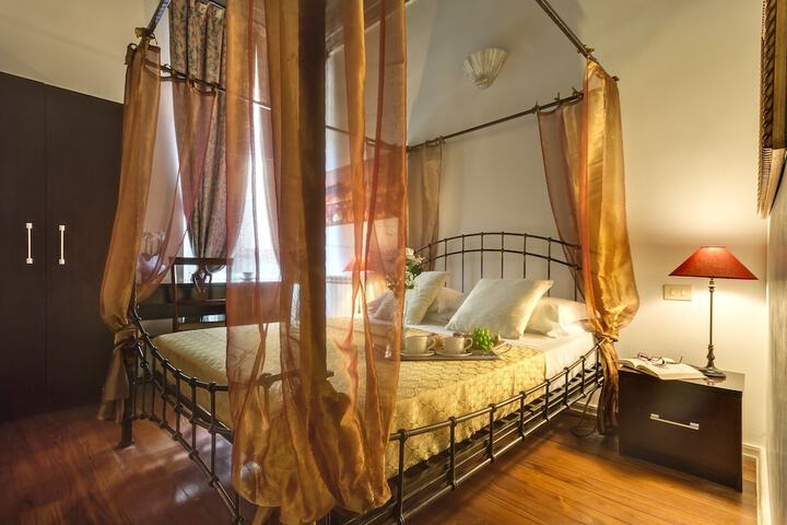 Room 47 of 70