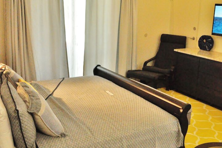 Room 9 of 46
