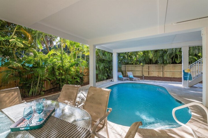Pool 49 of 62