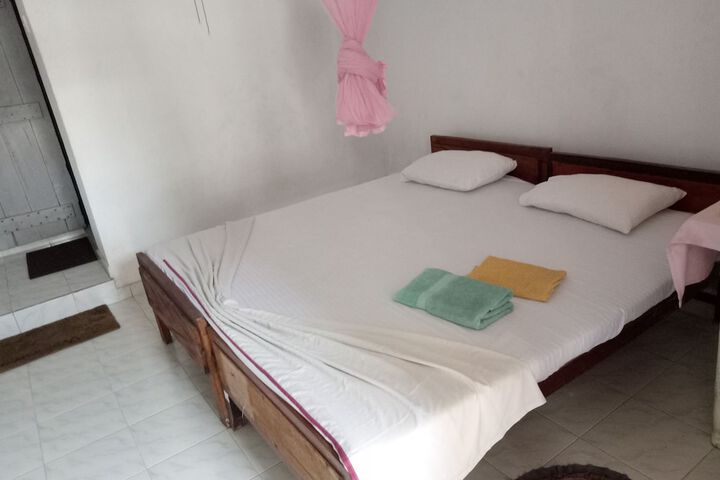 Room 8 of 54