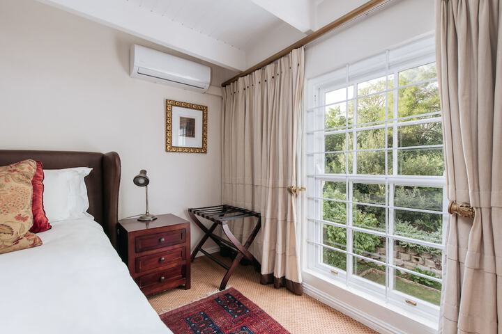 Room 12 of 43