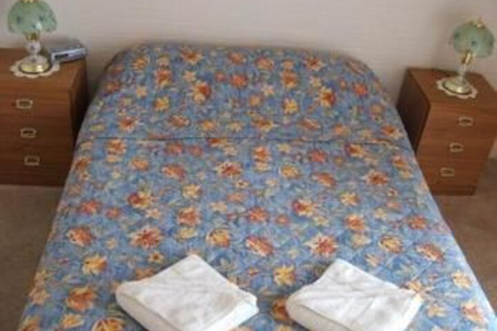 Room 7 of 11
