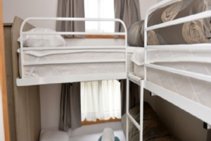 Room 213 of 324