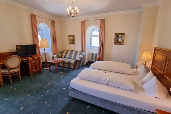 Room 15 of 79