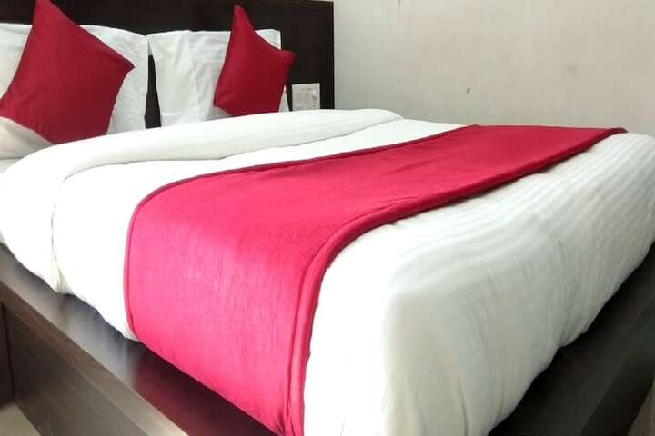 Hotel Gayatri by Sky Stays