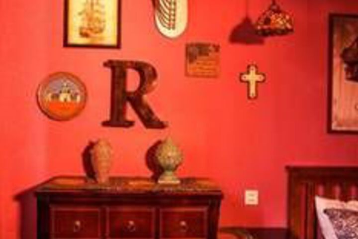 Room 19 of 94