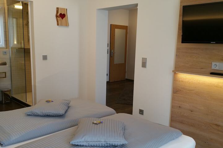 Room 29 of 99