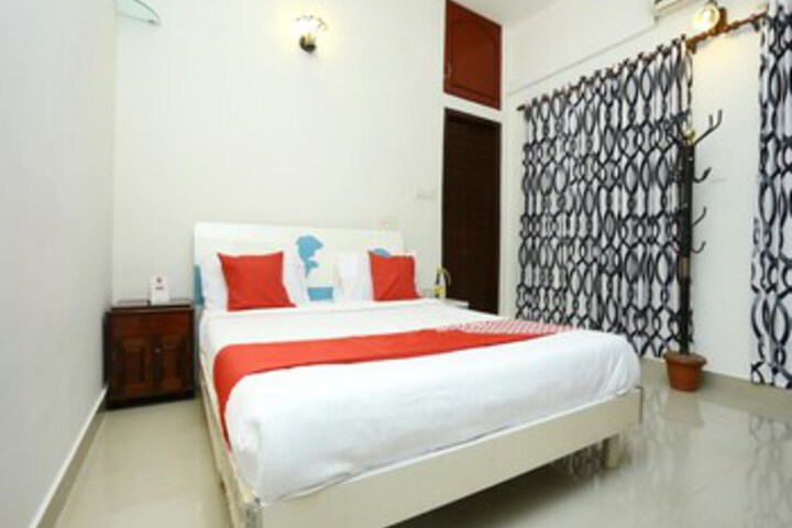 Room 8 of 25