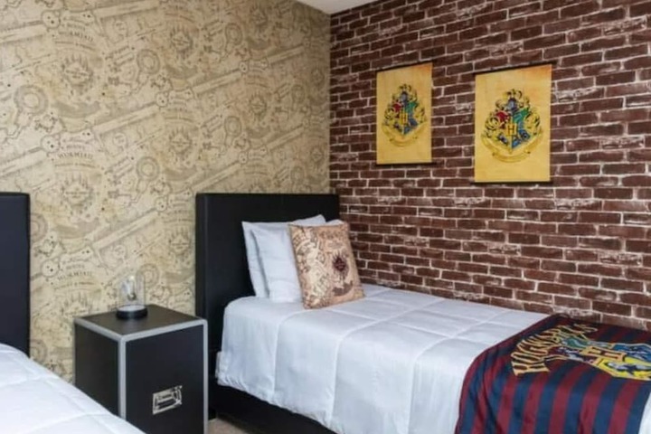 Room 17 of 65