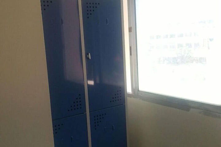 Room 8 of 25