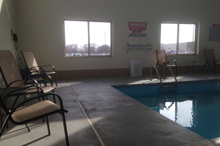 Pool 27 of 41