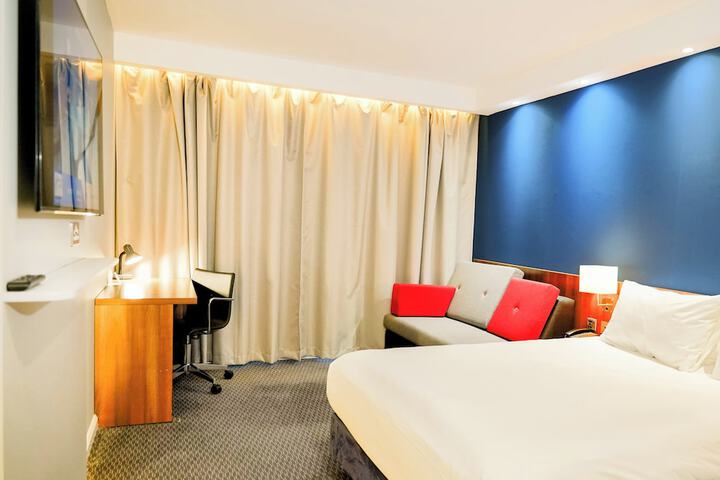 Room 16 of 58