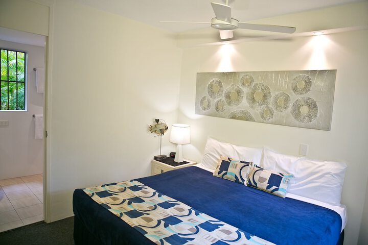 Room 3 of 109