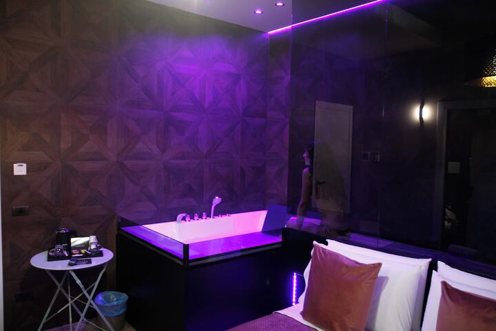 Room 57 of 183