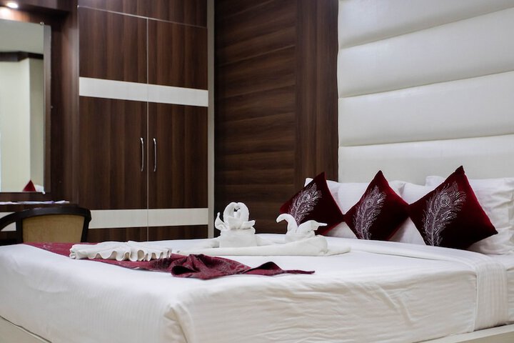 Room 34 of 37
