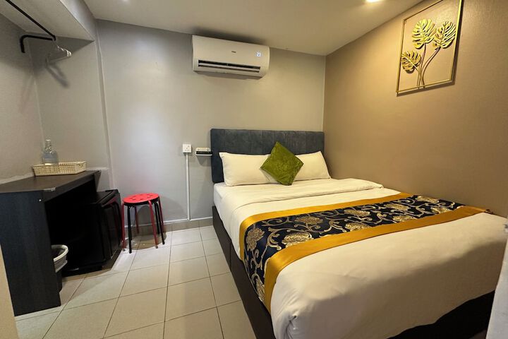 Room 58 of 80