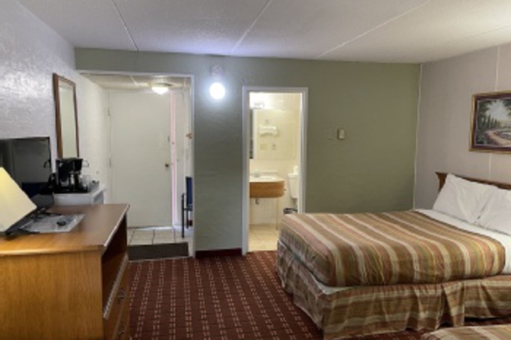 Room 178 of 228