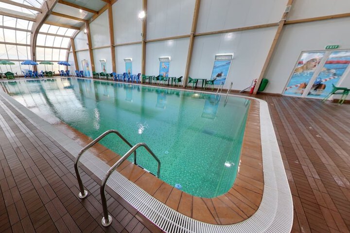 Pool 19 of 36