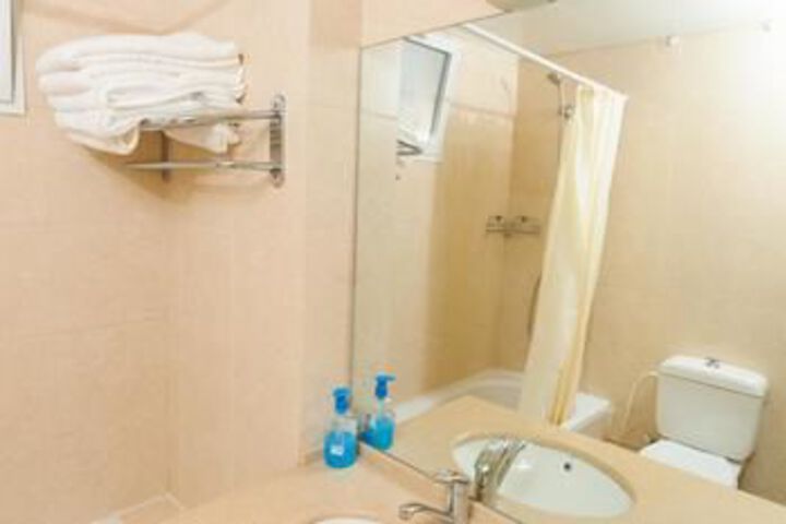 Room 5 of 23