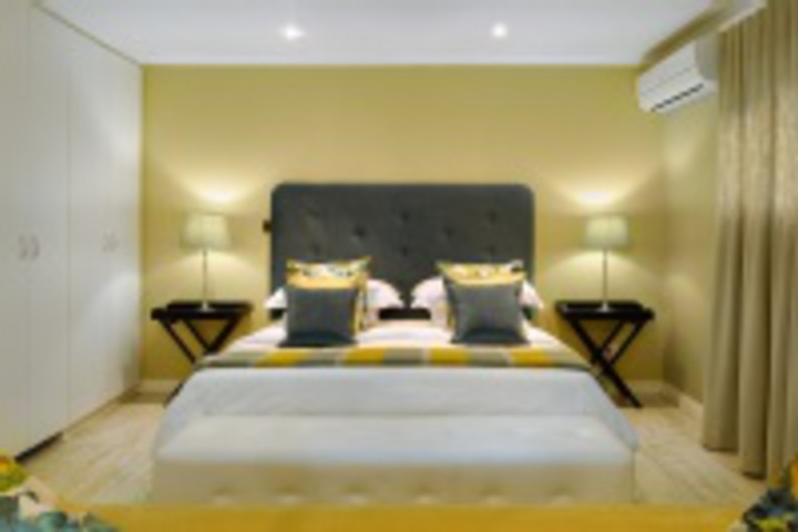 Room 102 of 432