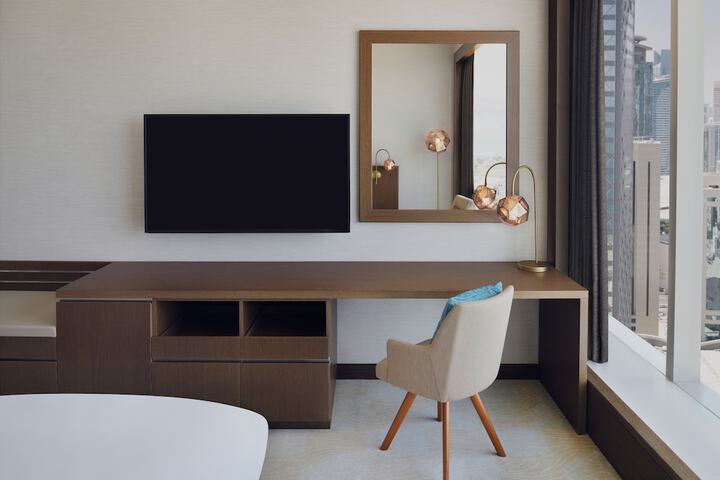 Room 15 of 90