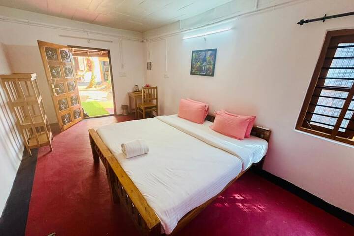 Room 20 of 49