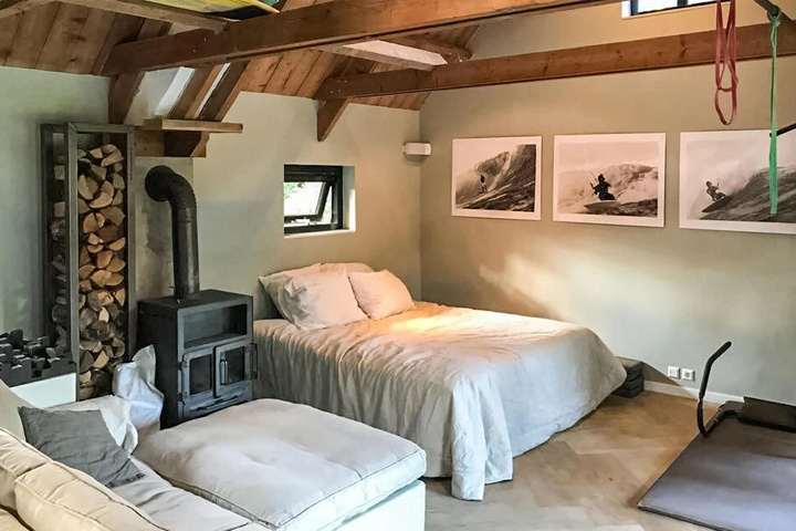 Room 5 of 14