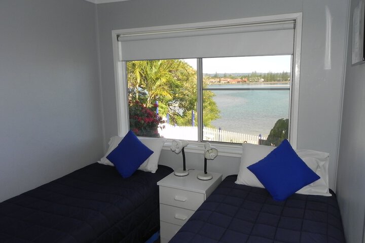 Room 2 of 31