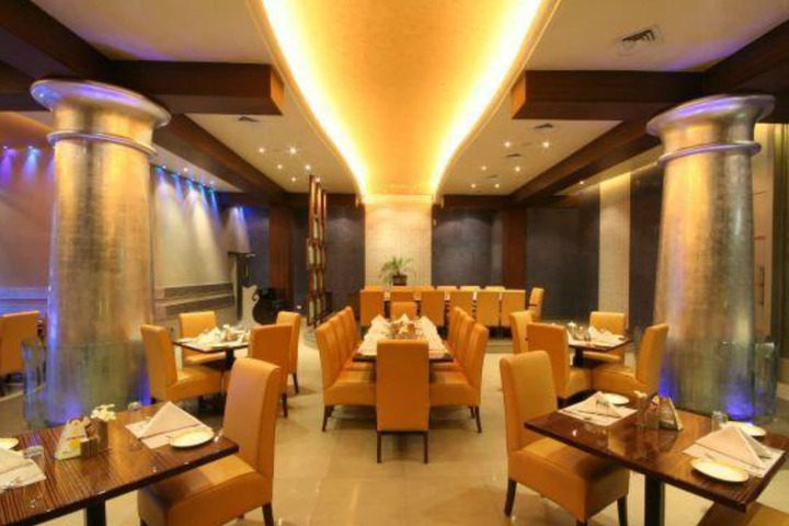Dining 81 of 136