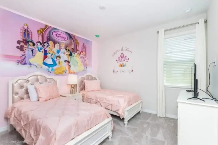 Room 4 of 26